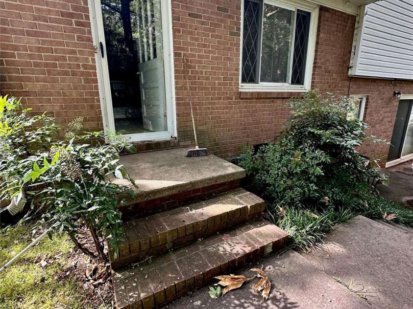 7200 Woodstock Drive, Charlotte, NC 28210.  MLS# CAR4412072, YatesRealty ID 41827. 