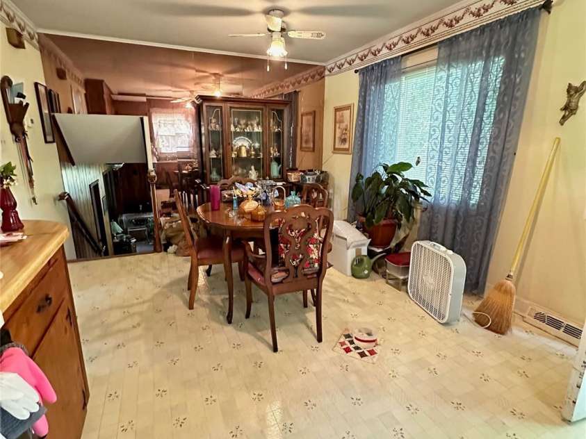 7200 Woodstock Drive, Charlotte, NC 28210.  MLS# CAR4412072, YatesRealty ID 41827. 
