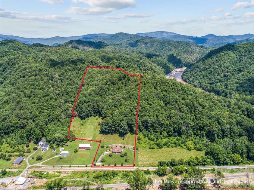 38 Peterson Lane, Green Mountain, NC 28740.  MLS# CAR4405533, YatesRealty ID 41828. 11.12 ac.