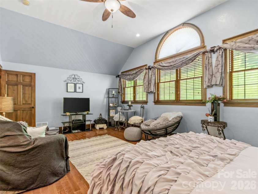 38 Peterson Lane, Green Mountain, NC 28740.  MLS# CAR4405533, YatesRealty ID 41828. 