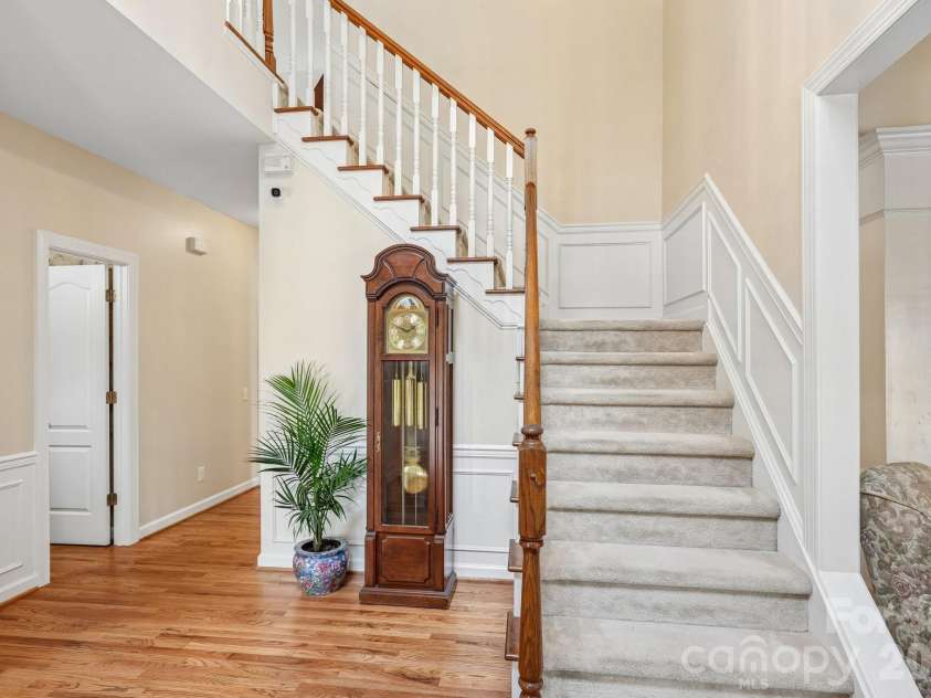 7613 Tarland Lane, Charlotte, NC 28269.  MLS# CAR4408961, YatesRealty ID 41829. 