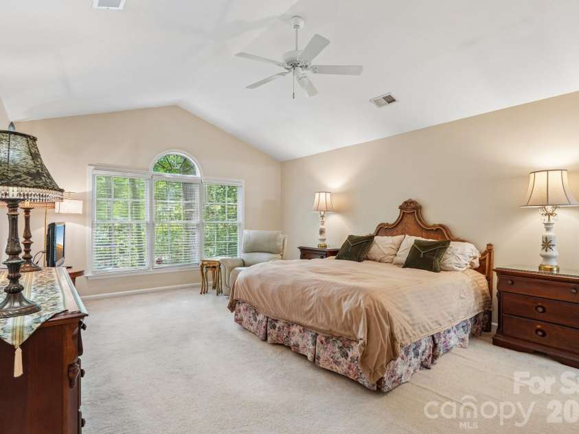 7613 Tarland Lane, Charlotte, NC 28269.  MLS# CAR4408961, YatesRealty ID 41829. 