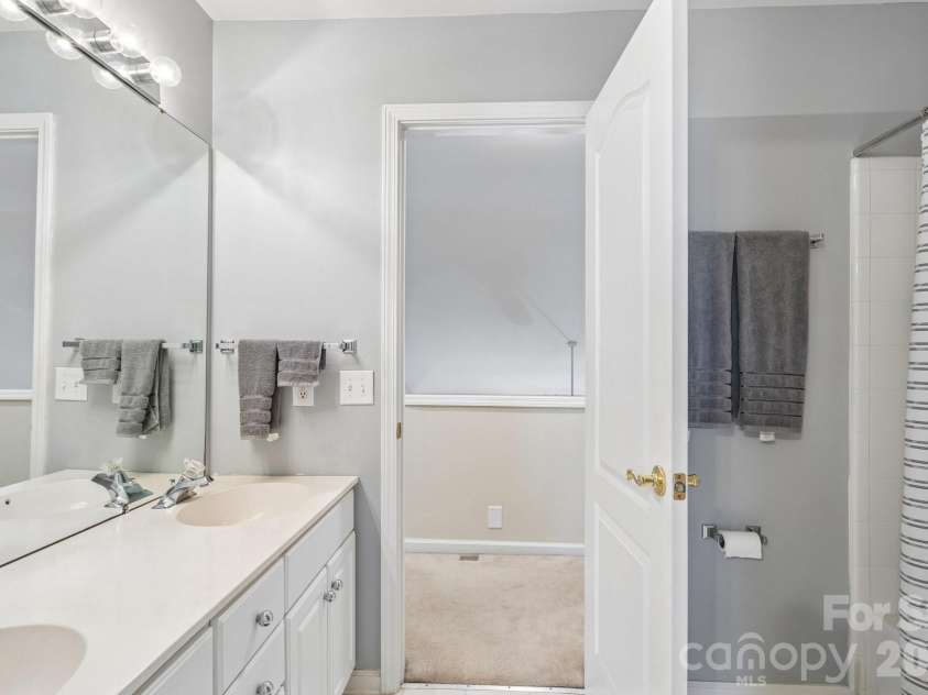 7613 Tarland Lane, Charlotte, NC 28269.  MLS# CAR4408961, YatesRealty ID 41829. 
