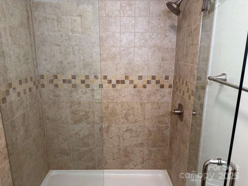 125 Dearmin Terrace, Franklin, NC 28734.  MLS# CAR4238822, YatesRealty ID 4183. 