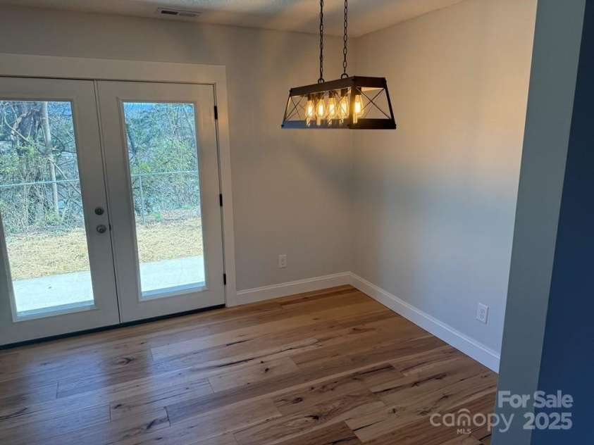 125 Dearmin Terrace, Franklin, NC 28734.  MLS# CAR4238822, YatesRealty ID 4183. 