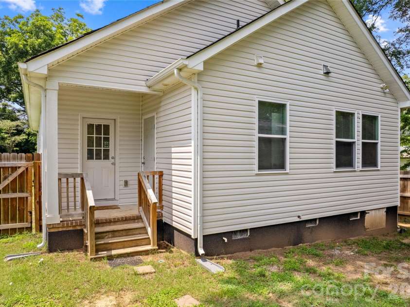 904 4th Street, Spencer, NC 28159.  MLS# CAR4408430, YatesRealty ID 41831. 