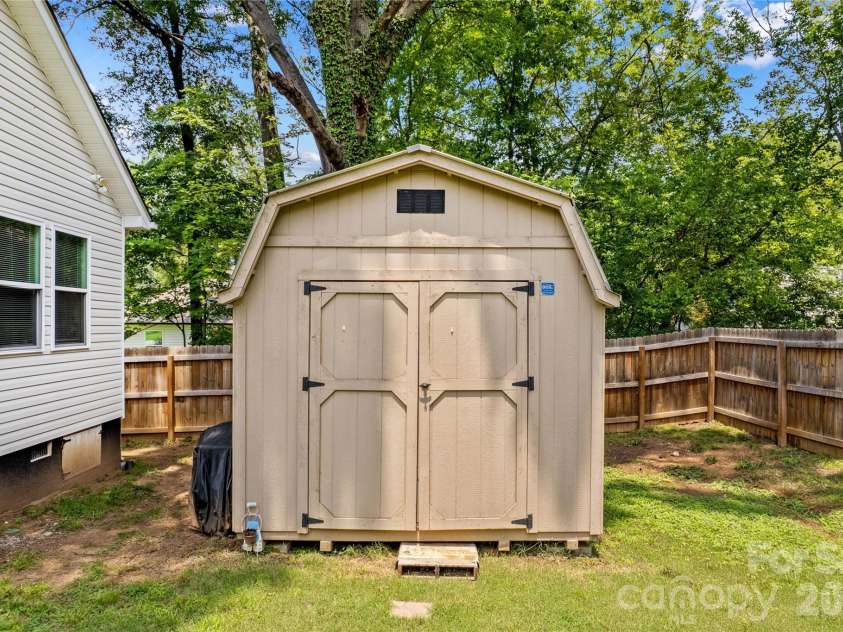 904 4th Street, Spencer, NC 28159.  MLS# CAR4408430, YatesRealty ID 41831. 