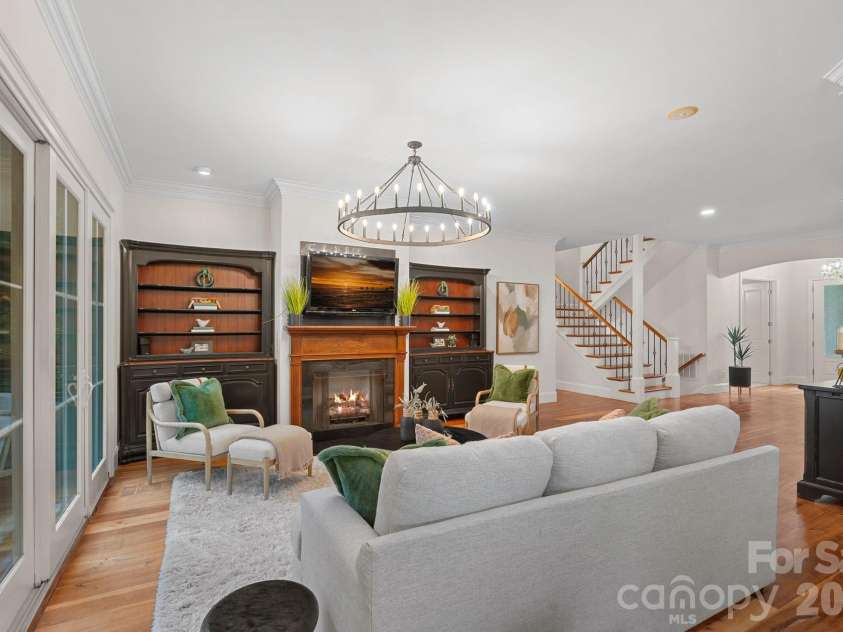 7967 Glen Abbey Circle, Stanley, NC 28164.  MLS# CAR4409089, YatesRealty ID 41832. Custom Hutches Convey