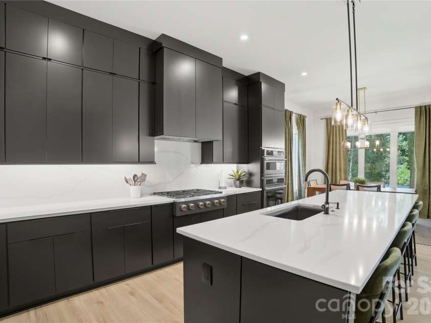5408 Carmel Road, Charlotte, NC 28226.  MLS# CAR4383001, YatesRealty ID 41833. 