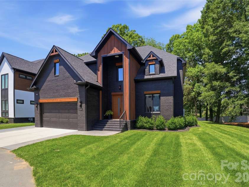 5408 Carmel Road, Charlotte, NC 28226.  MLS# CAR4383001, YatesRealty ID 41833. 