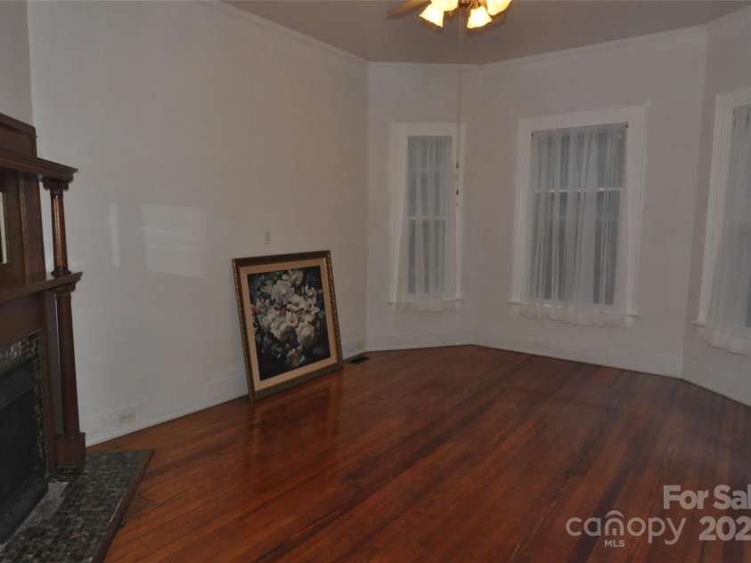 152 Saluda Street, Chester, SC 29706.  MLS# CAR4313339, YatesRealty ID 41835. 