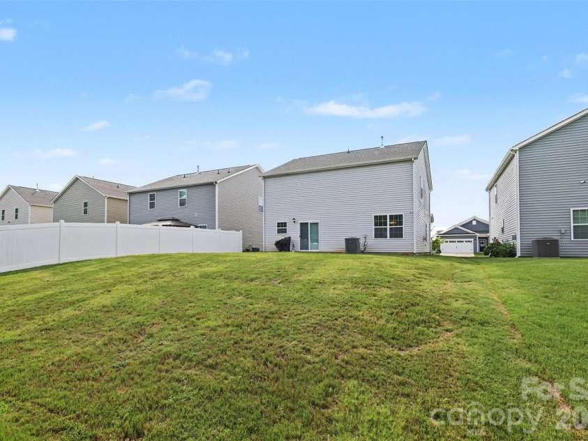 7573 Stonehouse Drive, Gastonia, NC 28056.  MLS# CAR4406760, YatesRealty ID 41841. 