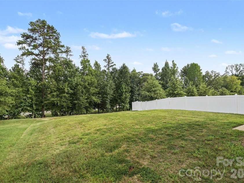 7573 Stonehouse Drive, Gastonia, NC 28056.  MLS# CAR4406760, YatesRealty ID 41841. 