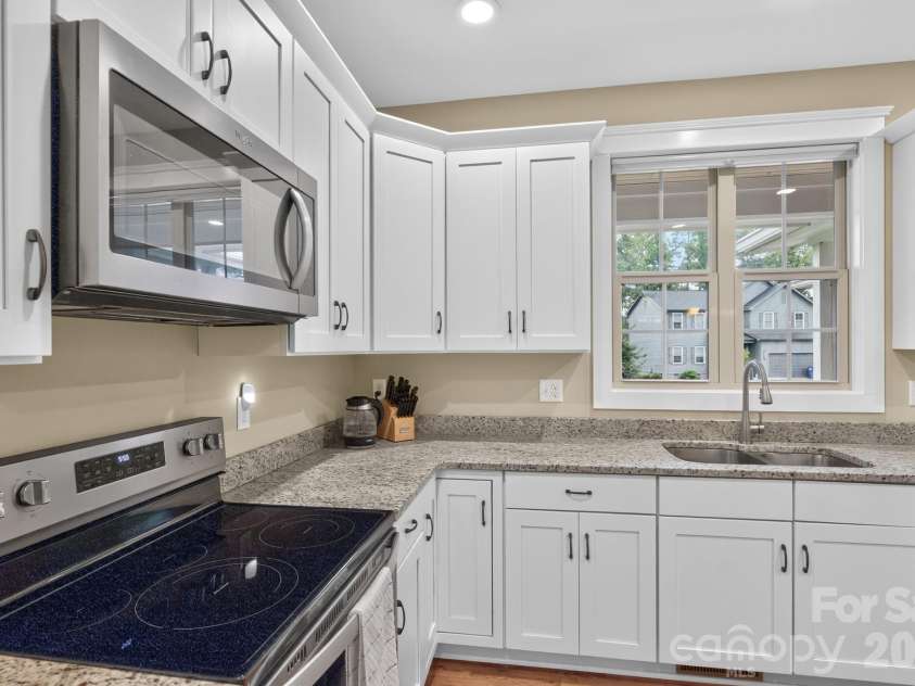 14 Wood Path Lane, Arden, NC 28704.  MLS# CAR4409807, YatesRealty ID 41842. 