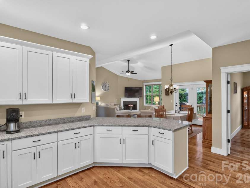 14 Wood Path Lane, Arden, NC 28704.  MLS# CAR4409807, YatesRealty ID 41842. 
