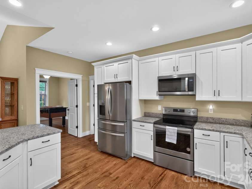 14 Wood Path Lane, Arden, NC 28704.  MLS# CAR4409807, YatesRealty ID 41842. 