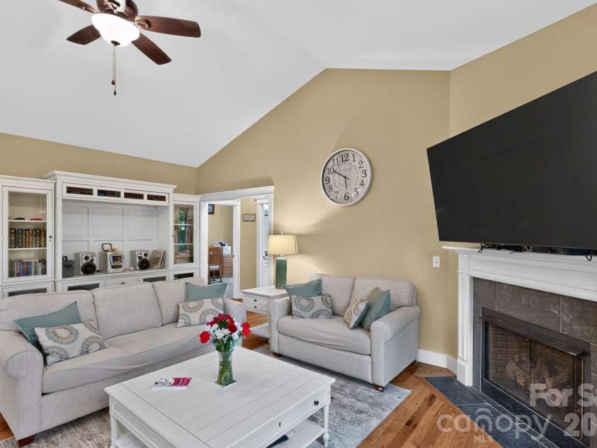 14 Wood Path Lane, Arden, NC 28704.  MLS# CAR4409807, YatesRealty ID 41842. 