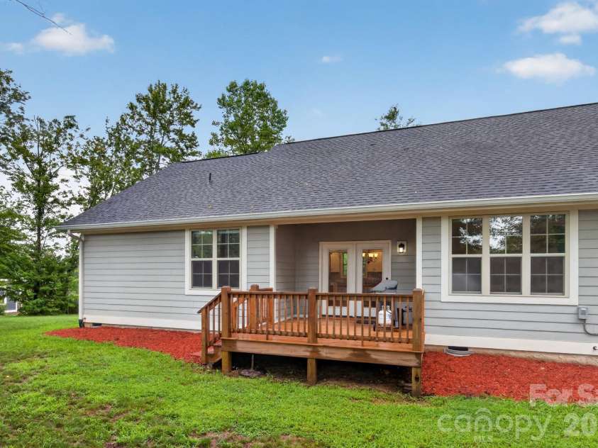 14 Wood Path Lane, Arden, NC 28704.  MLS# CAR4409807, YatesRealty ID 41842. Back Area