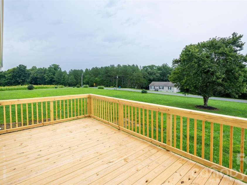 135 Howell Road, Mocksville, NC 27028.  MLS# CAR4405945, YatesRealty ID 41843. 
