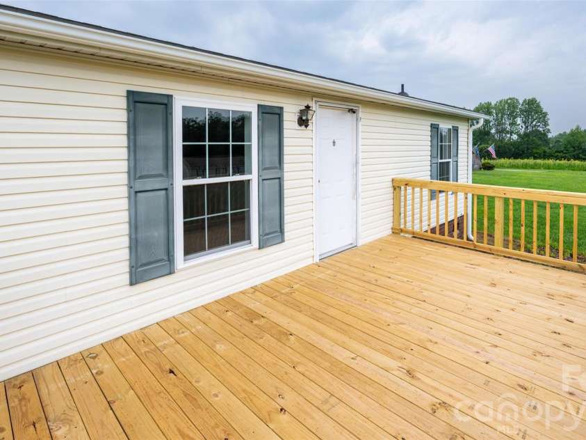 135 Howell Road, Mocksville, NC 27028.  MLS# CAR4405945, YatesRealty ID 41843. 