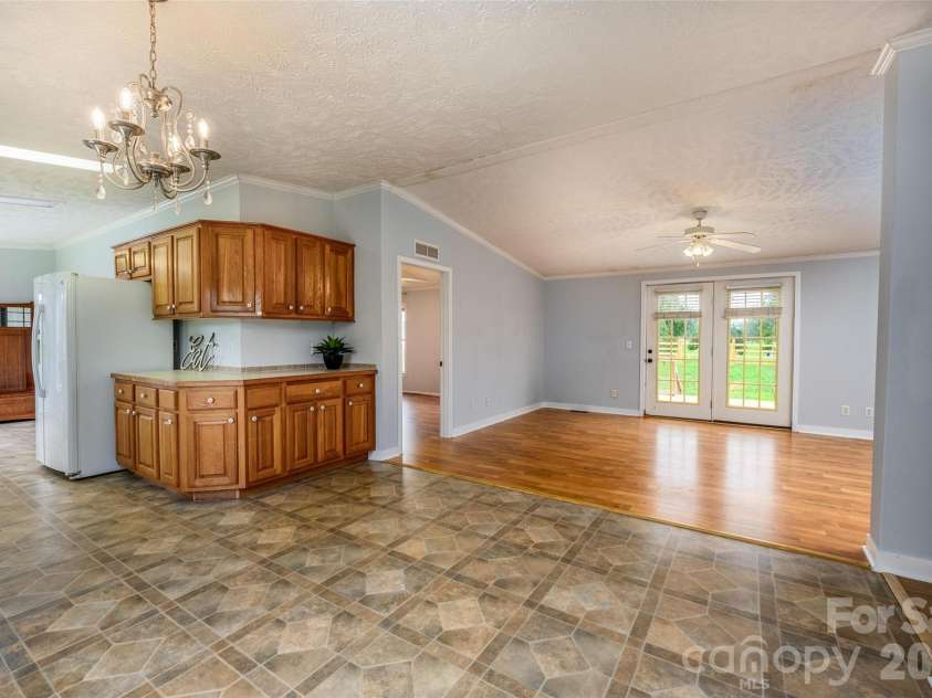 135 Howell Road, Mocksville, NC 27028.  MLS# CAR4405945, YatesRealty ID 41843. 