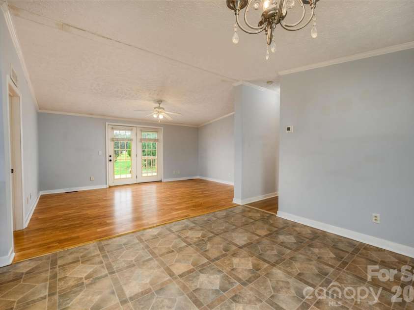 135 Howell Road, Mocksville, NC 27028.  MLS# CAR4405945, YatesRealty ID 41843. 