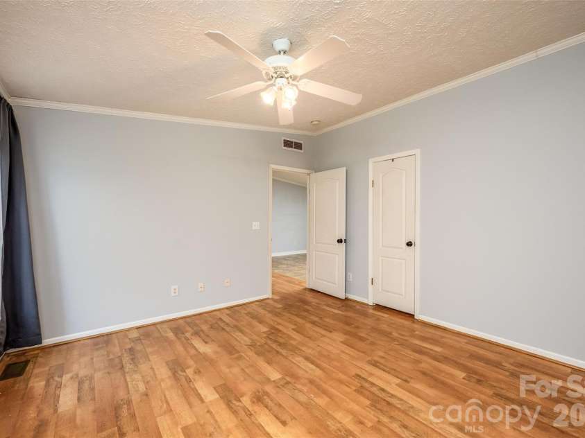 135 Howell Road, Mocksville, NC 27028.  MLS# CAR4405945, YatesRealty ID 41843. 