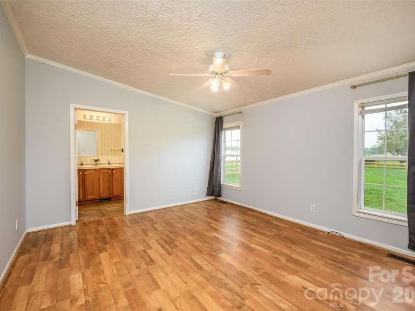 135 Howell Road, Mocksville, NC 27028.  MLS# CAR4405945, YatesRealty ID 41843. 