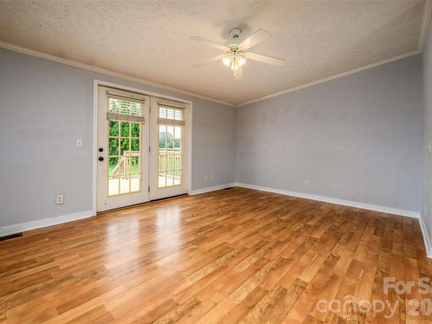 135 Howell Road, Mocksville, NC 27028.  MLS# CAR4405945, YatesRealty ID 41843. 