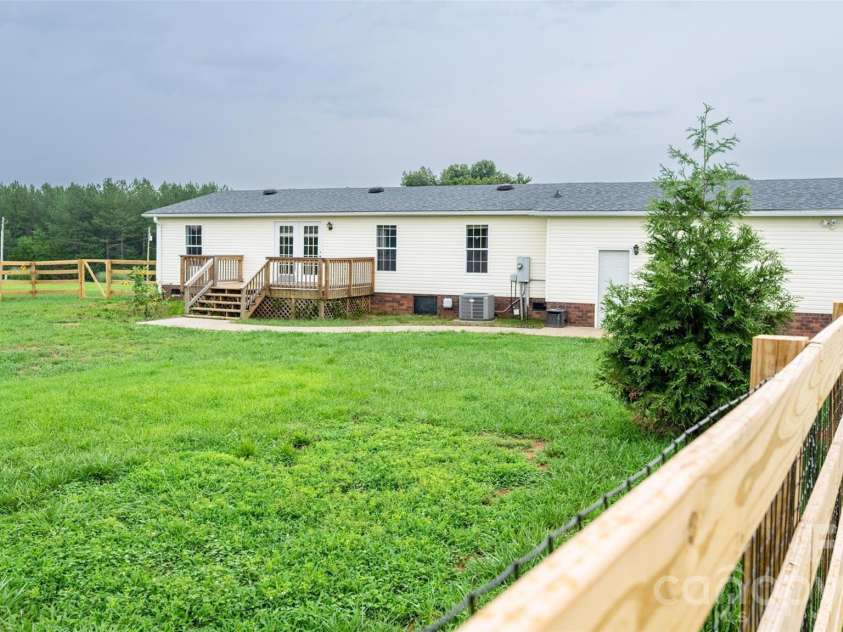 135 Howell Road, Mocksville, NC 27028.  MLS# CAR4405945, YatesRealty ID 41843. 
