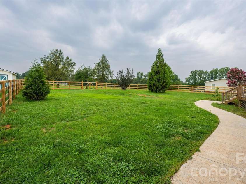 135 Howell Road, Mocksville, NC 27028.  MLS# CAR4405945, YatesRealty ID 41843. 