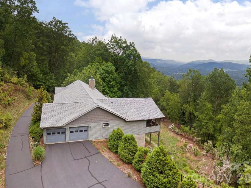 131 Forge Crest Drive, Mills River, NC 28759.  MLS# CAR4412173, YatesRealty ID 41844. 