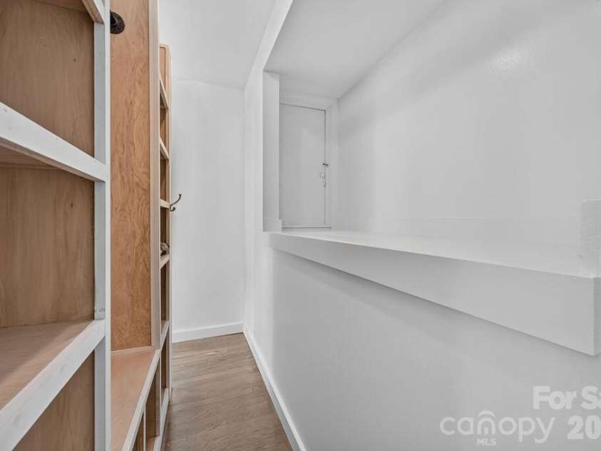 23 Clearbrook Road, Asheville, NC 28805.  MLS# CAR4412159, YatesRealty ID 41846. 
