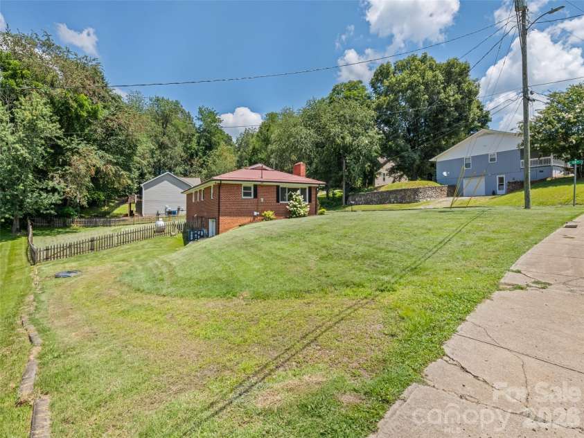 23 Elm Street, Canton, NC 28716.  MLS# CAR4410674, YatesRealty ID 41848. 