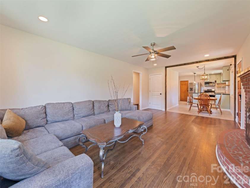 23 Elm Street, Canton, NC 28716.  MLS# CAR4410674, YatesRealty ID 41848. 