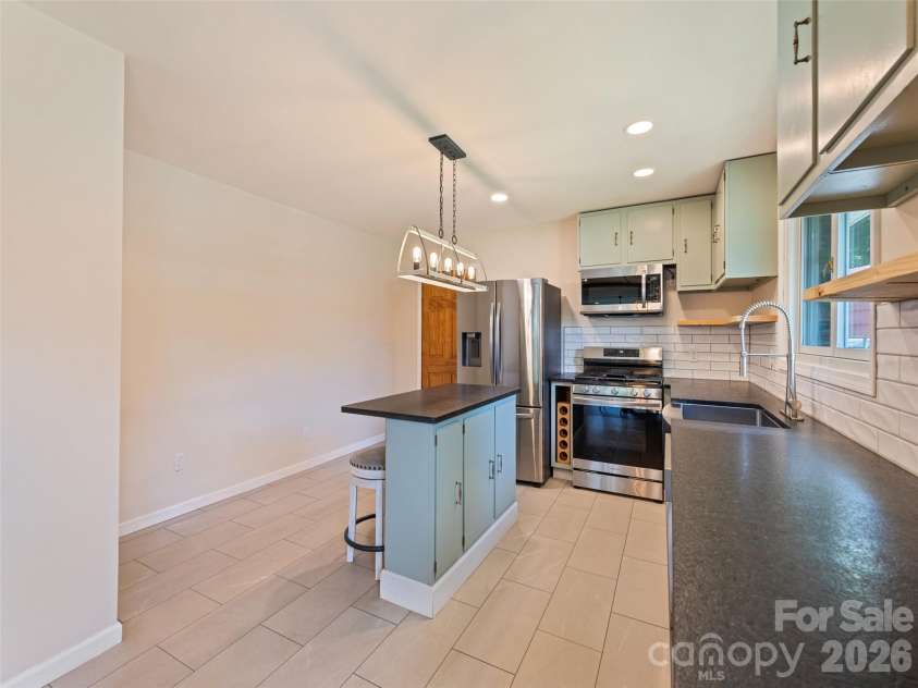 23 Elm Street, Canton, NC 28716.  MLS# CAR4410674, YatesRealty ID 41848. 
