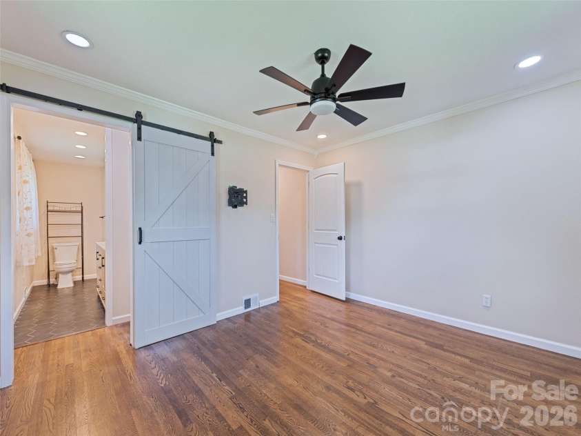 23 Elm Street, Canton, NC 28716.  MLS# CAR4410674, YatesRealty ID 41848. 
