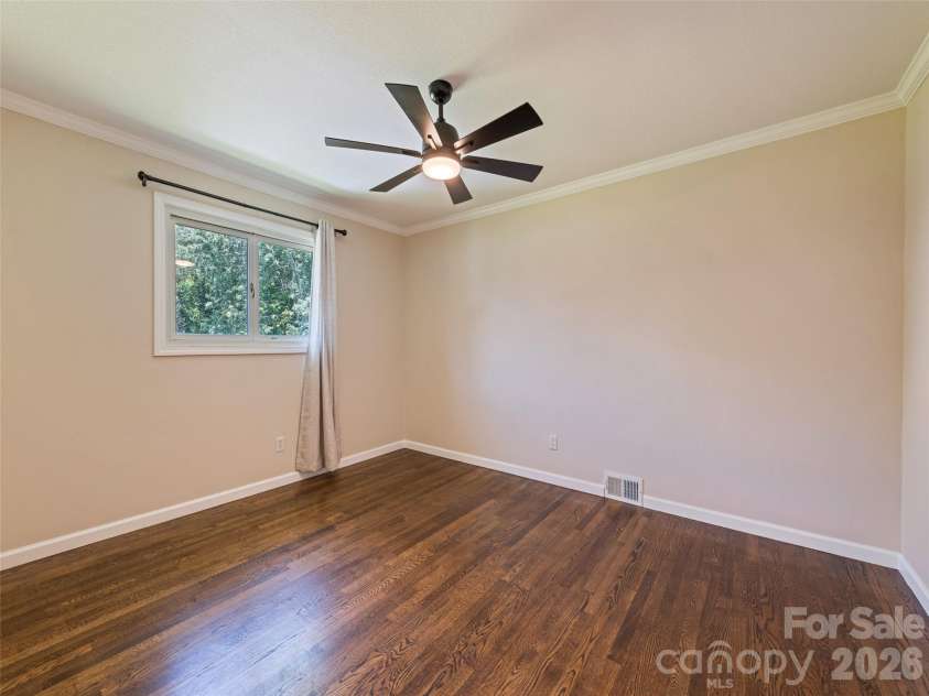 23 Elm Street, Canton, NC 28716.  MLS# CAR4410674, YatesRealty ID 41848. 