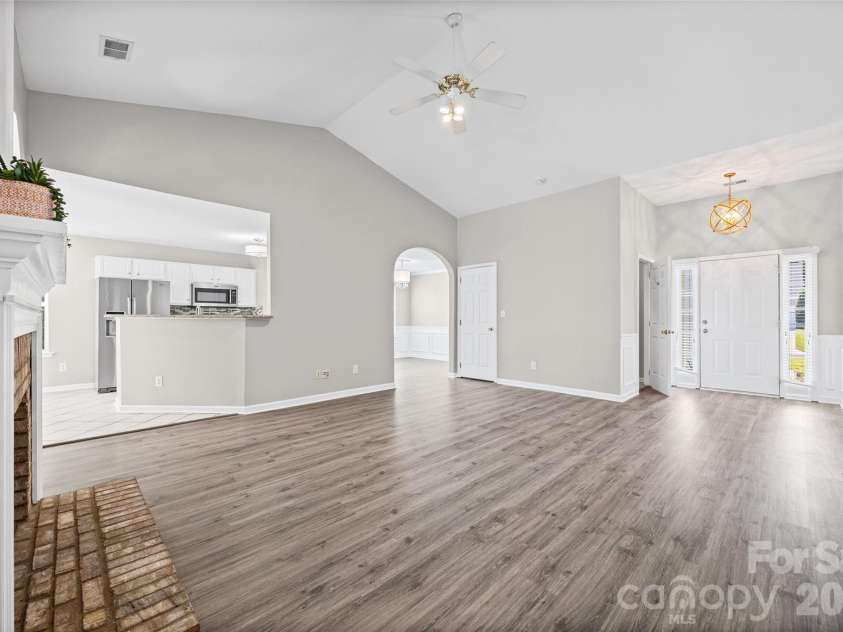 12630 Ivey Creek Drive, Charlotte, NC 28273.  MLS# CAR4409584, YatesRealty ID 41849. 