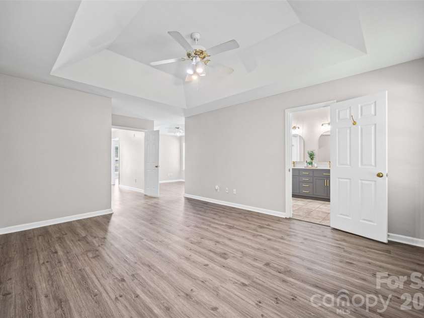 12630 Ivey Creek Drive, Charlotte, NC 28273.  MLS# CAR4409584, YatesRealty ID 41849. 