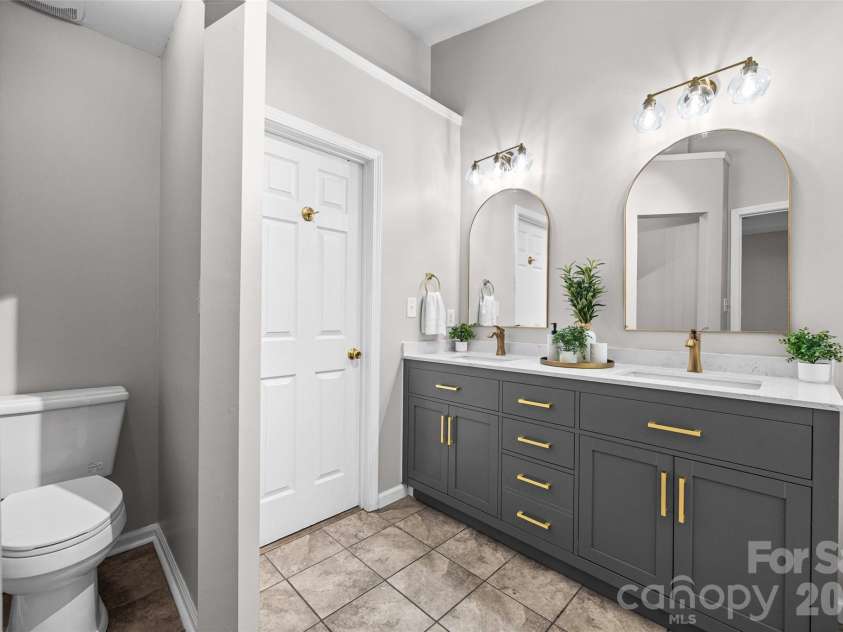 12630 Ivey Creek Drive, Charlotte, NC 28273.  MLS# CAR4409584, YatesRealty ID 41849. 