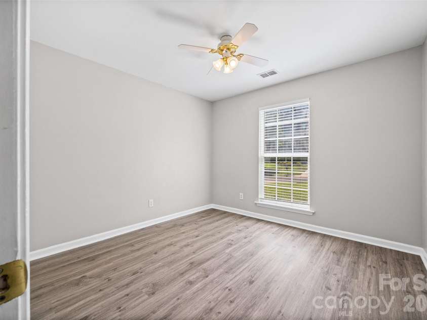 12630 Ivey Creek Drive, Charlotte, NC 28273.  MLS# CAR4409584, YatesRealty ID 41849. 