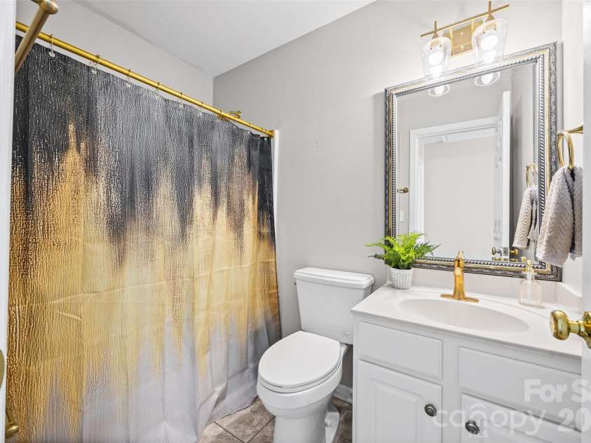 12630 Ivey Creek Drive, Charlotte, NC 28273.  MLS# CAR4409584, YatesRealty ID 41849. 