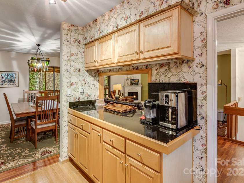 50 Dogwood Knob Lane, Sapphire, NC 28774.  MLS# CAR4242318, YatesRealty ID 4185. 