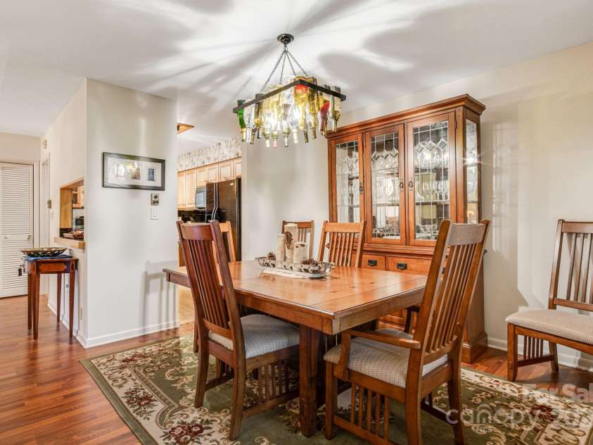 50 Dogwood Knob Lane, Sapphire, NC 28774.  MLS# CAR4242318, YatesRealty ID 4185. 