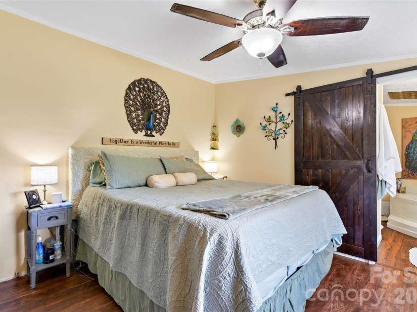 26 Sweet Briar Path Way, Hendersonville, NC 28792.  MLS# CAR4407470, YatesRealty ID 41850. 