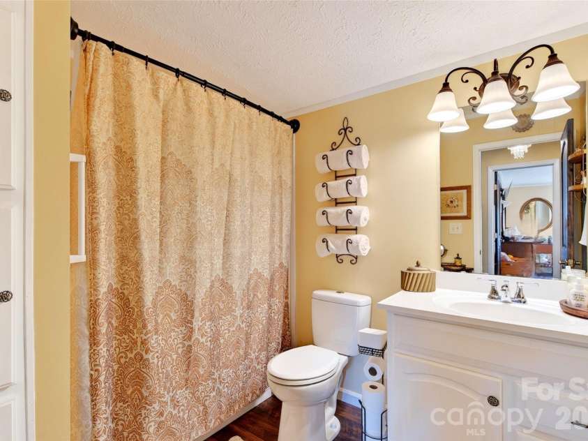 26 Sweet Briar Path Way, Hendersonville, NC 28792.  MLS# CAR4407470, YatesRealty ID 41850. 