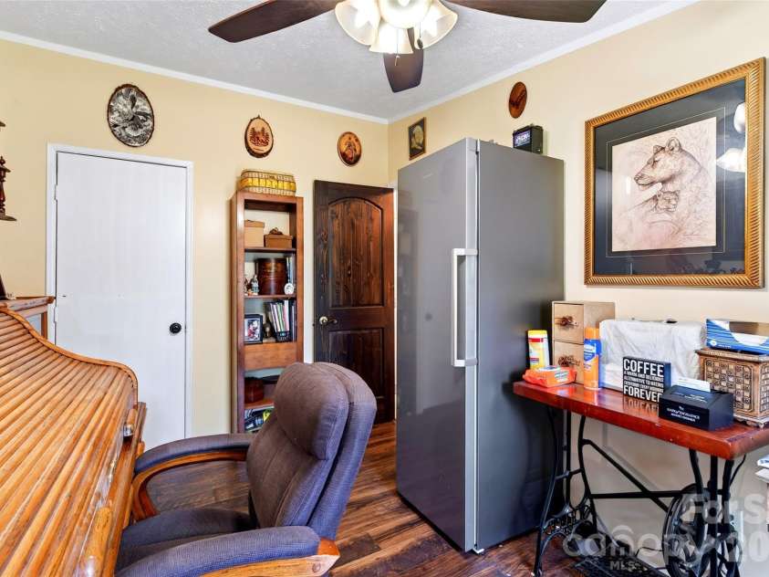 26 Sweet Briar Path Way, Hendersonville, NC 28792.  MLS# CAR4407470, YatesRealty ID 41850. 