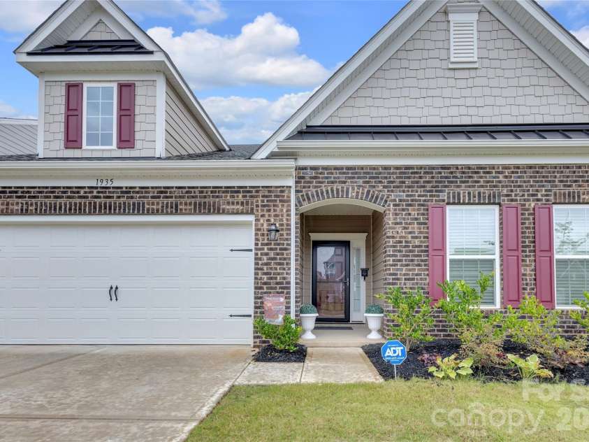 1935 Copper Path Drive, Fort Mill, SC 29715.  MLS# CAR4408559, YatesRealty ID 41852. 
