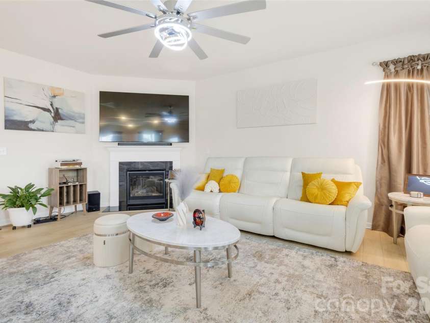 1935 Copper Path Drive, Fort Mill, SC 29715.  MLS# CAR4408559, YatesRealty ID 41852. 